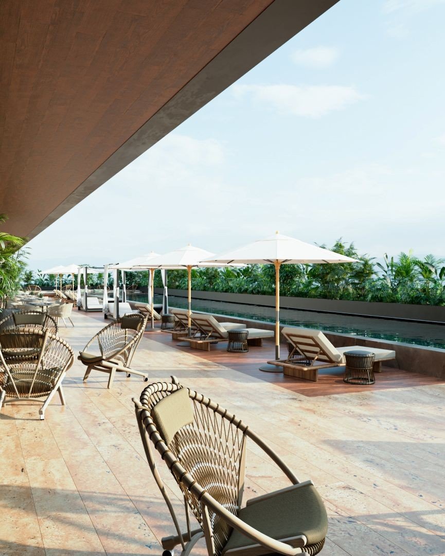 Alberca con camastros